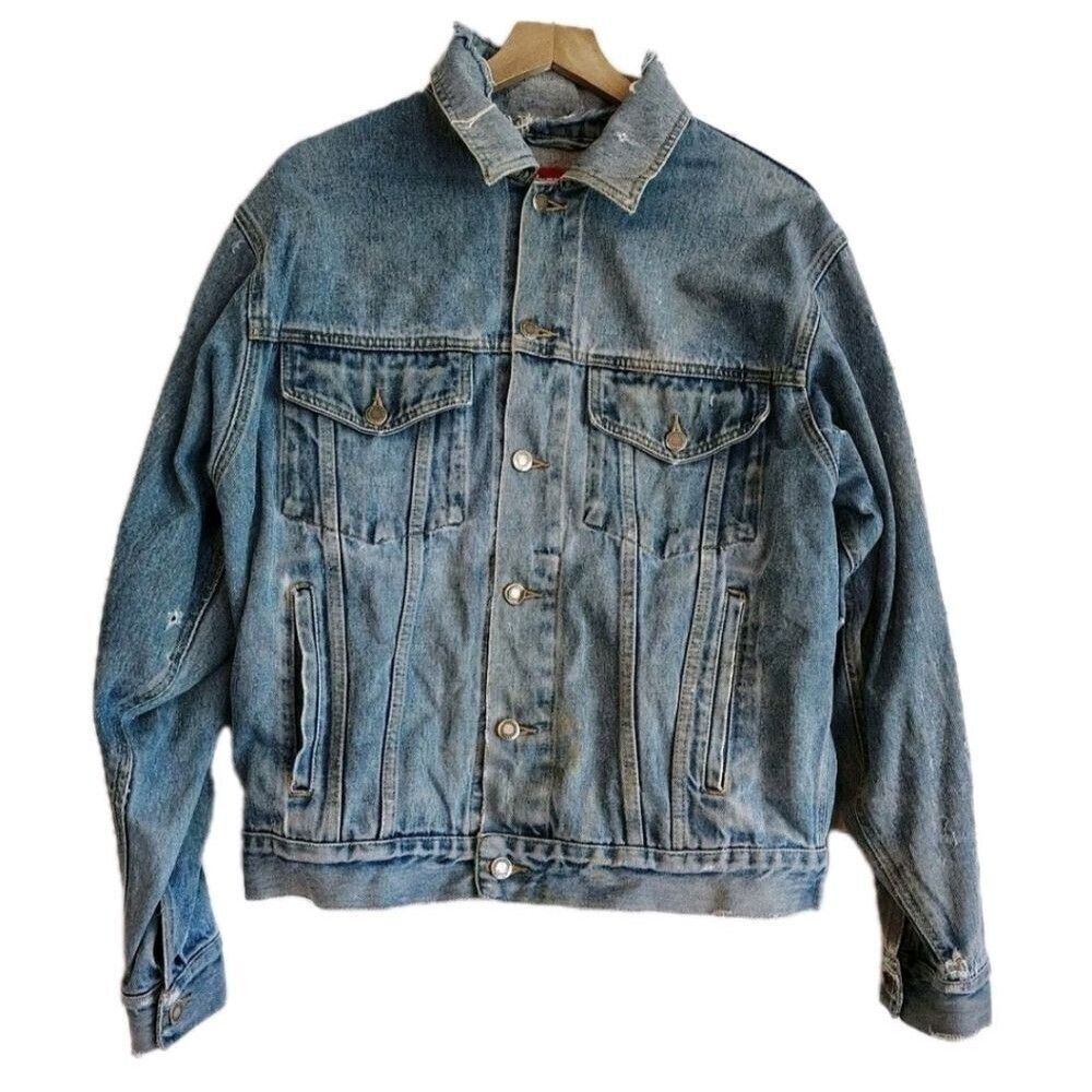 Vintage Wrangler Hero Mens Denim Trucker Jacket Size M Distressed Workwear 90s